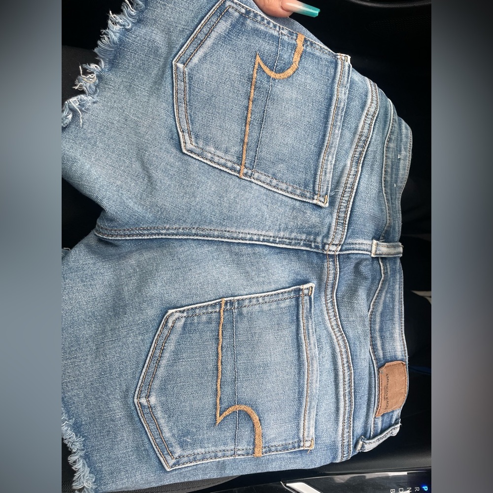 American eagle Midi shorts